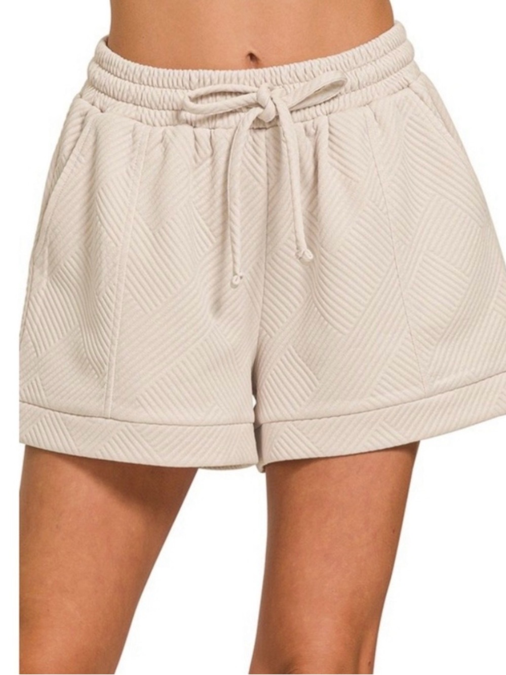 Zenana Textured Knit Jacquard Drawstring Shorts - Cream - Sz M. NWOT